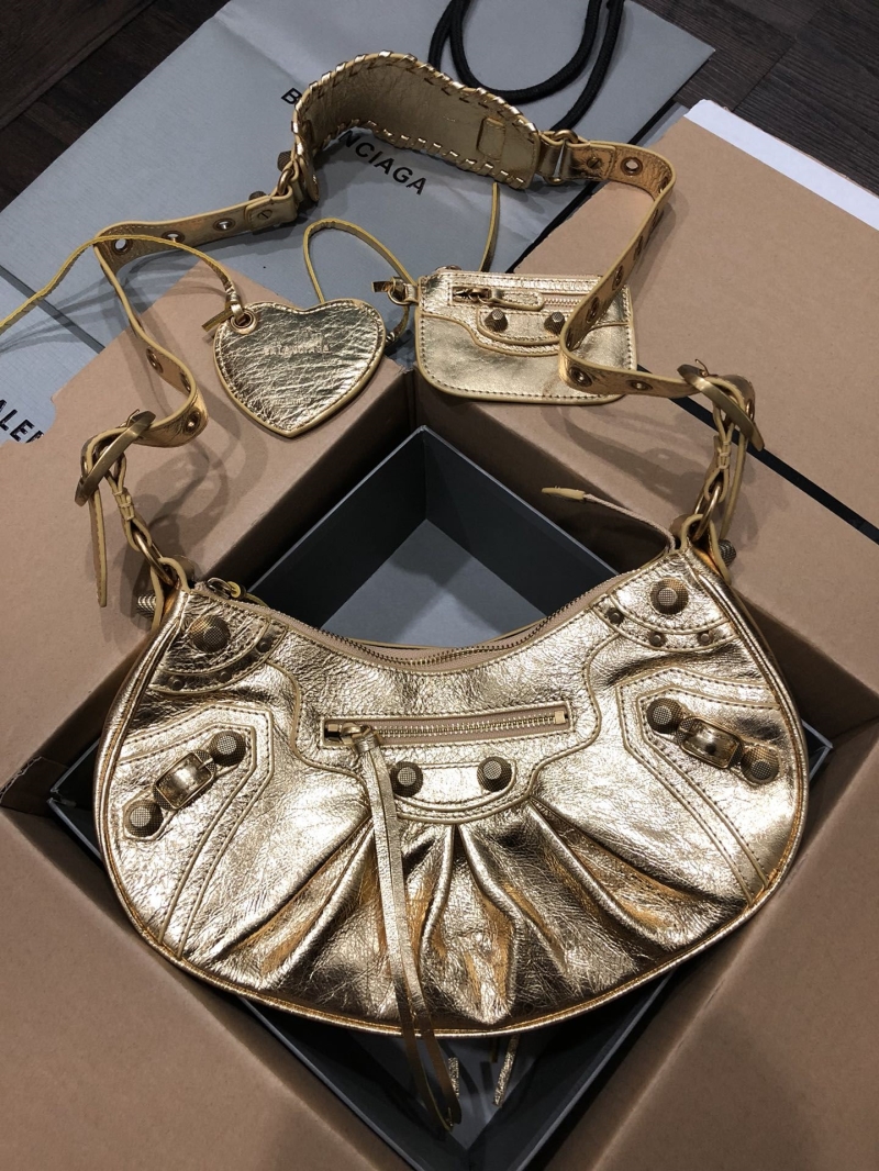 Ba1en*iaga le cagole bags